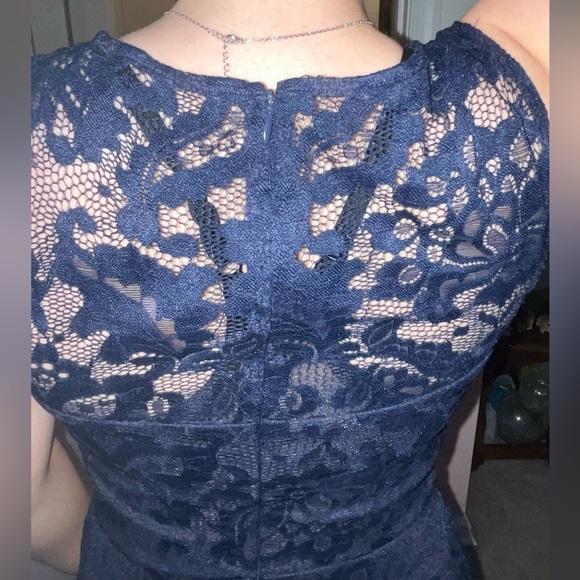 S: 02, C: Royal Blue, F: 94% Nylon & 6% Spandex - Shell; 100% Polyester -Lining - Picture 6 of 7